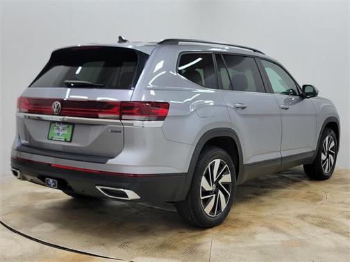 2024 Volkswagen Atlas 2.0T SE w/Technology 4MOTION