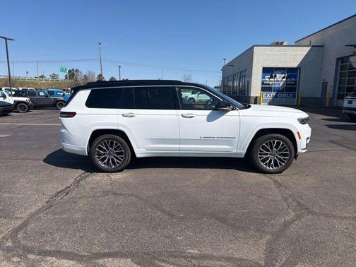 2024 Jeep Grand Cherokee L Summit Reserve