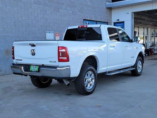 2022 RAM 2500 Laramie Crew Cab 4x4 6'4' Box