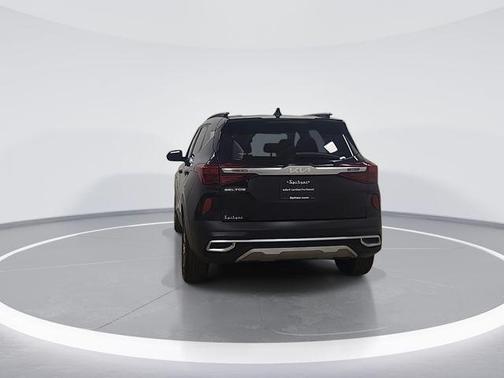 2023 Kia Seltos EX