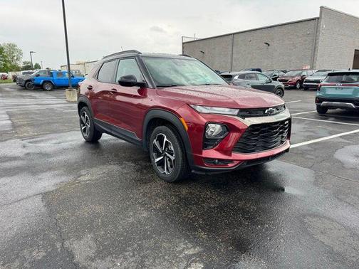 Crimson Metallic 2023 Chevrolet Trailblazer RS