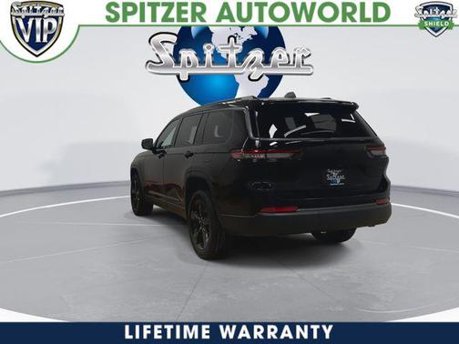 Diamond Black Crystal Pearlcoat 2026 Jeep Grand Cherokee L Limited