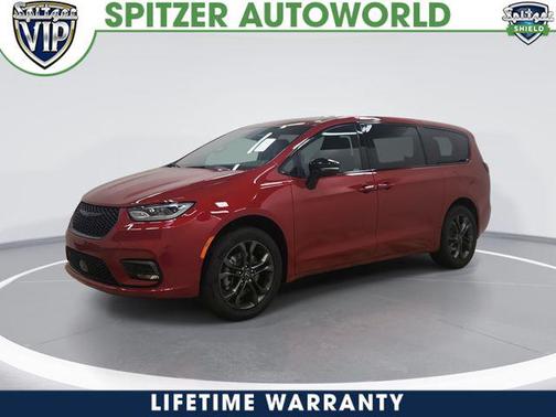 2026 Chrysler Pacifica L