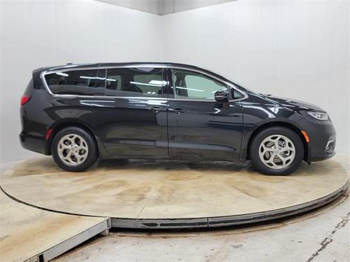 2024 Chrysler Pacifica Limited