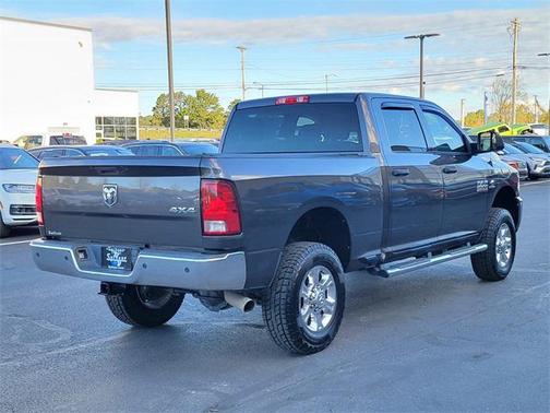 2017 RAM 2500 Tradesman Crew Cab 4x4 6'4' Box