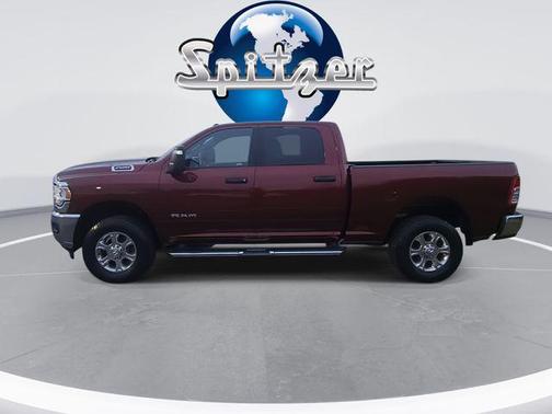 2023 RAM 2500 Big Horn Crew Cab 4x4 6'4' Box