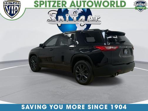 Mosaic Black Metallic 2021 Chevrolet Traverse RS