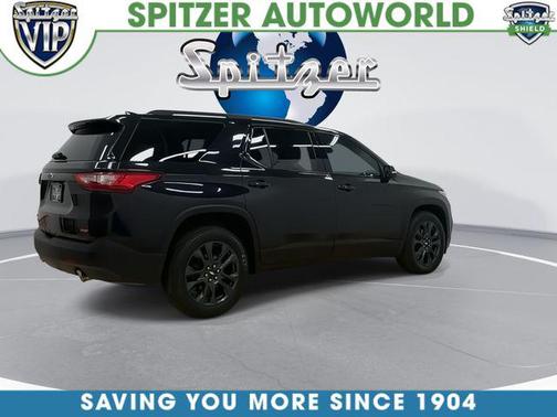 Mosaic Black Metallic 2021 Chevrolet Traverse RS
