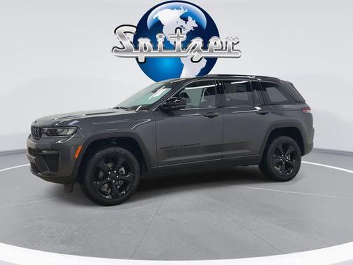 2026 Jeep Grand Cherokee Altitude