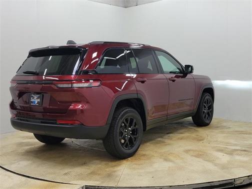 2025 Jeep Grand Cherokee Altitude
