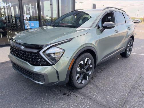 Jungle Green/Ebony Black Roof 2023 Kia Sportage X-Line