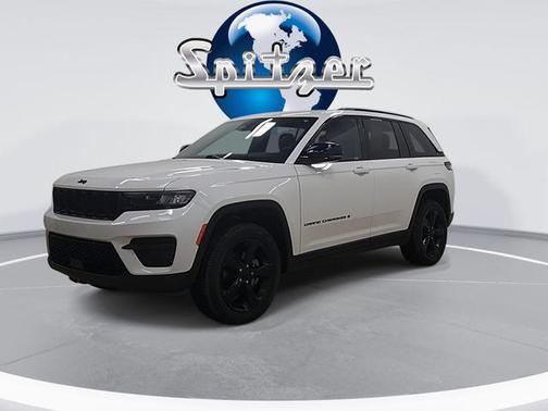 2024 Jeep Grand Cherokee Altitude