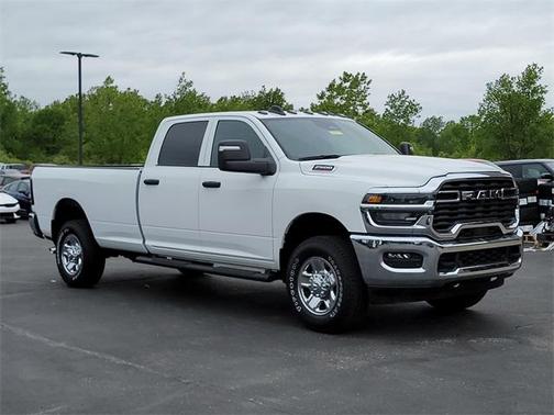 2025 RAM 2500 Tradesman Crew Cab 4x4 8' Box