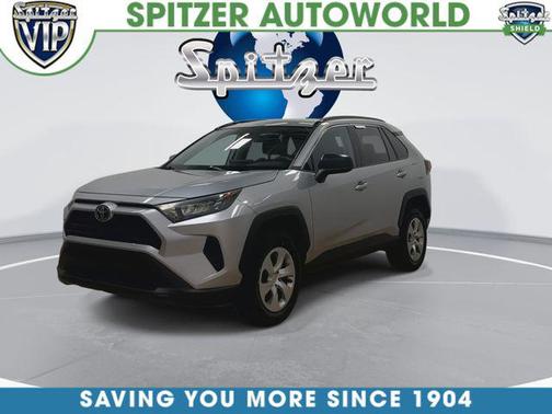 Silver Sky Metallic 2019 Toyota RAV4 LE