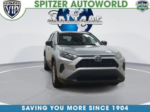 Silver Sky Metallic 2019 Toyota RAV4 LE