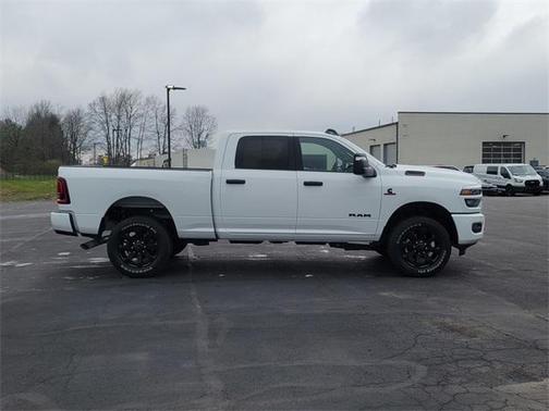 2025 RAM 2500 Big Horn Crew Cab 4x4 6'4' Box