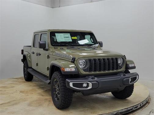 2025 Jeep Gladiator Sport