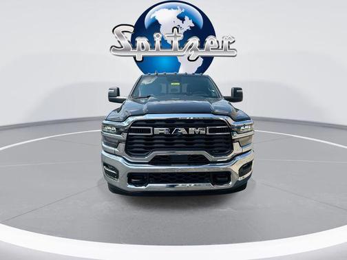 Diamond Black Crystal Pearlcoat 2026 RAM 3500 Tradesman Crew Cab 4x4 8' Box