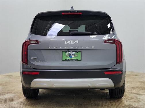 2022 Kia Telluride LX