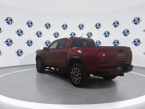 2024 GMC Canyon AT4