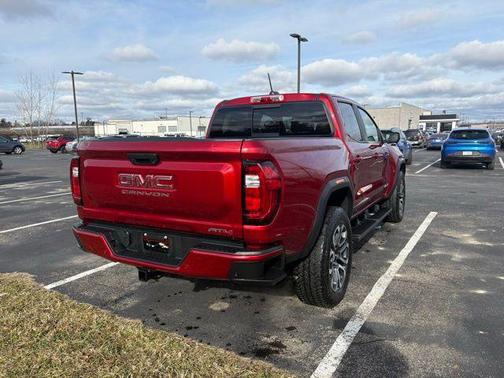 2024 GMC Canyon AT4