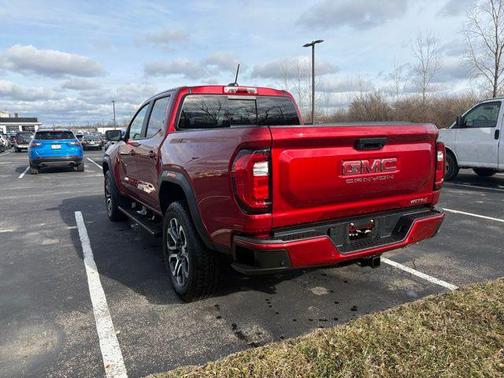 2024 GMC Canyon AT4