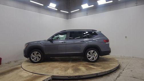 2022 Volkswagen Atlas 3.6L SE w/Technology