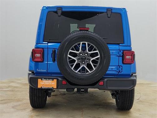 2024 Jeep Wrangler 4-Door Sahara 4x4