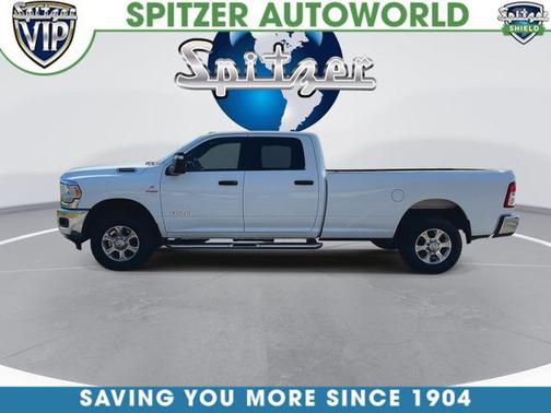 Bright White Clearcoat 2024 RAM 3500 Big Horn Crew Cab 4x4 8' Box