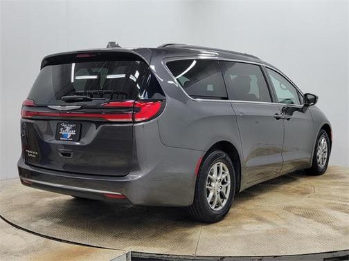 2021 Chrysler Pacifica Touring