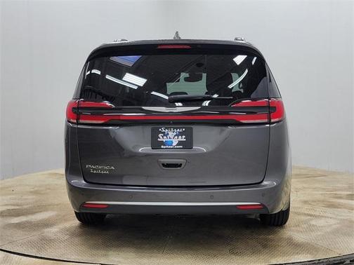 2021 Chrysler Pacifica Touring