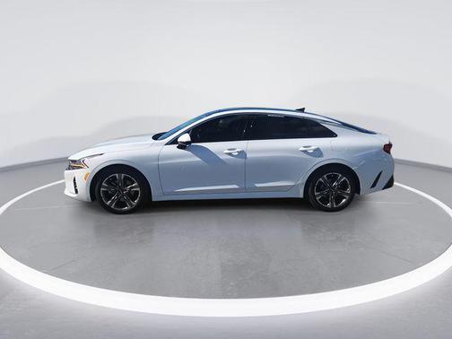 2022 Kia K5 EX