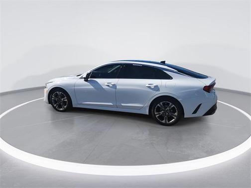 2022 Kia K5 EX