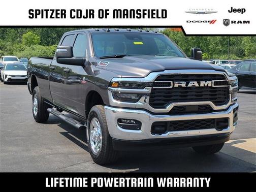 2025 RAM 2500 Tradesman Crew Cab 4x4 8' Box