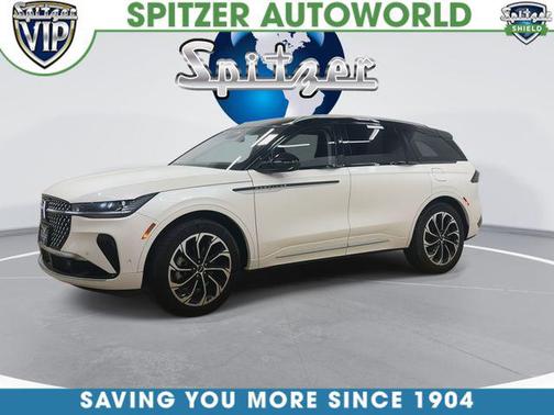 White Platinum Clearcoat Metallic 2024 Lincoln Nautilus Reserve