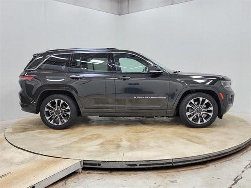 2023 Jeep Grand Cherokee 4xe Overland