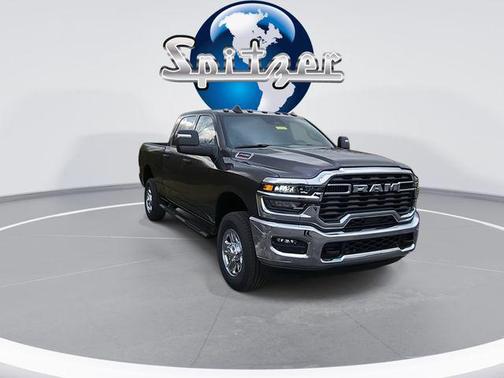 2026 RAM 2500 Tradesman Crew Cab 4x4 6'4' Box