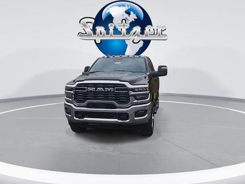 2026 RAM 2500 Tradesman Crew Cab 4x4 6'4' Box