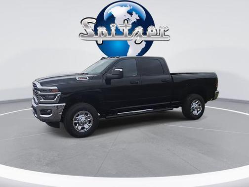 2026 RAM 2500 Tradesman Crew Cab 4x4 6'4' Box