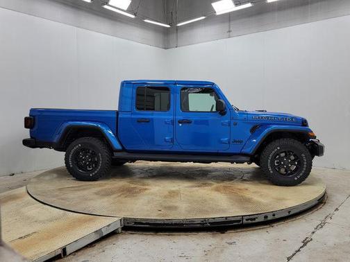 2025 Jeep Gladiator High Tide