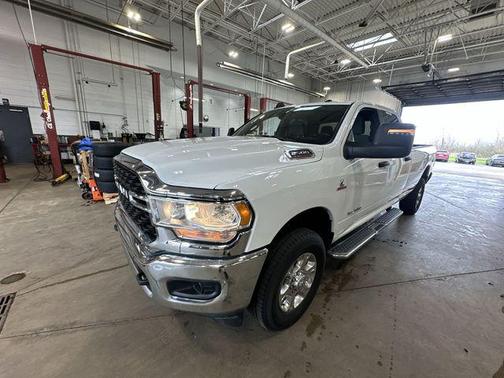 2024 RAM 2500 Big Horn Crew Cab 4x4 8' Box
