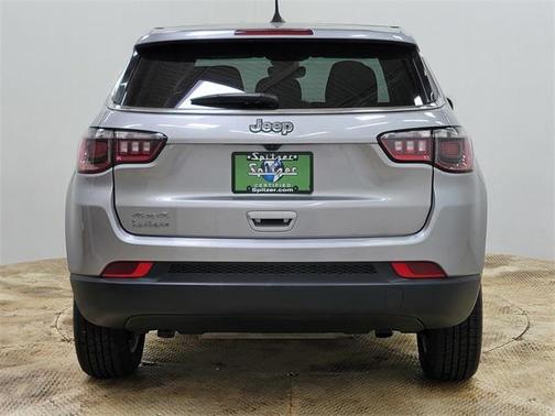 2023 Jeep Compass Sport