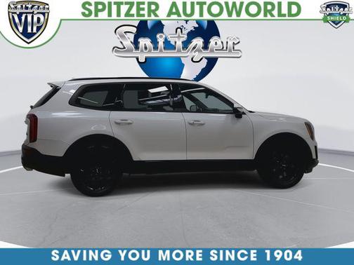 Glacial White Pearl 2022 Kia Telluride SX