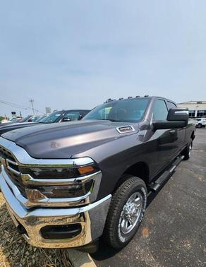 2025 RAM 2500 Tradesman Crew Cab 4x4 8' Box