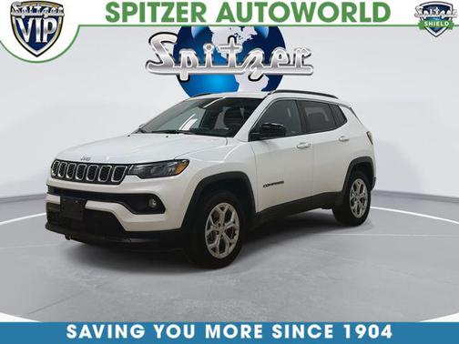 Bright White Clearcoat 2024 Jeep Compass Latitude