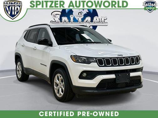 Bright White Clearcoat 2024 Jeep Compass Latitude