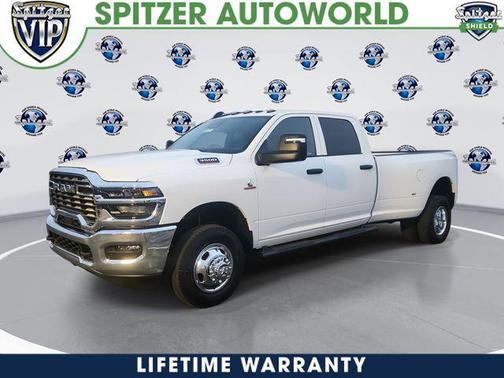 2026 RAM 3500 Tradesman Crew Cab 4x4 8' Box