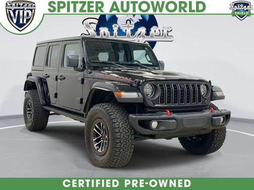 Black Clearcoat 2024 Jeep Wrangler Rubicon