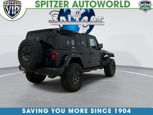 Black Clearcoat 2024 Jeep Wrangler Rubicon