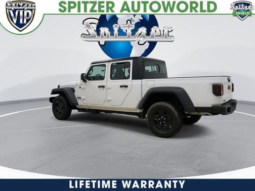 Bright White Clearcoat 2026 Jeep Gladiator Sport